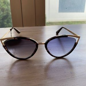 QUAY hearsay sunglasses